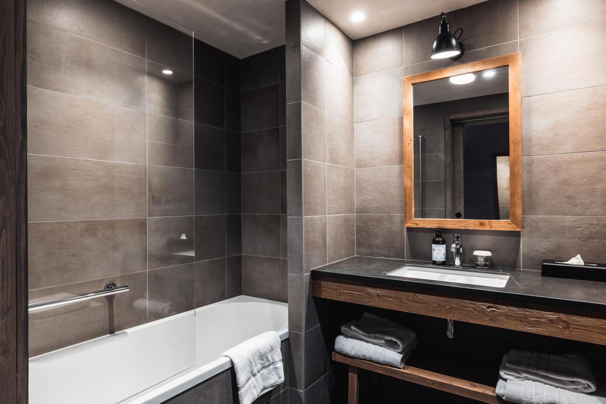 בופור Hotel De La Roche מראה חיצוני תמונה